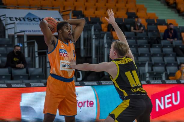 迪奥此次选 迪奥此次选