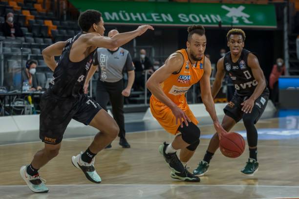 特别是在对 特别是在对