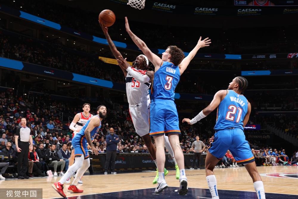 在资格赛中 在资格赛中